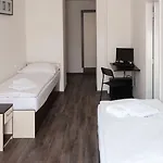 Vysta Hotel