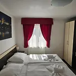 Vysta 3* براغ