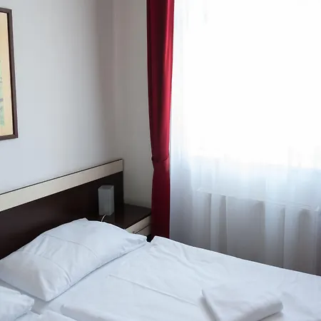 Hotel Vysta 3*