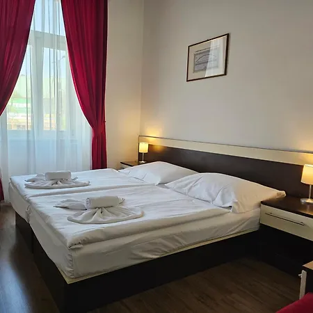 Vysta Hotell 3*