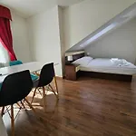 Vysta Hotel